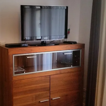 Neptun Park - Sg Apartmenty شقة