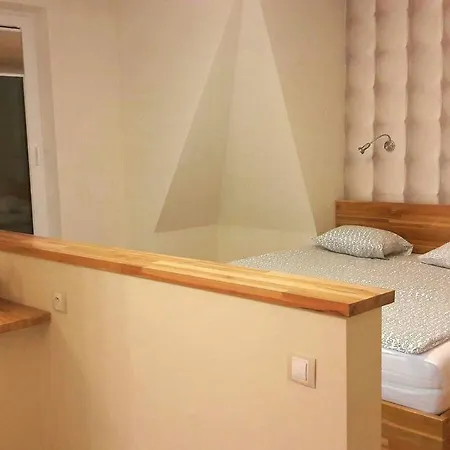 Neptun Park - Sg Apartmenty شقة *
